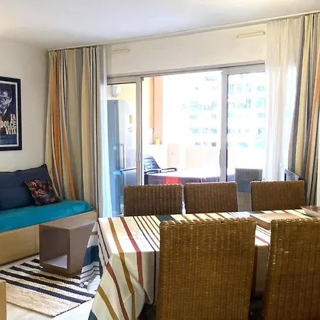 Bel Avec Grande Terrasse A 50m De La Apartment