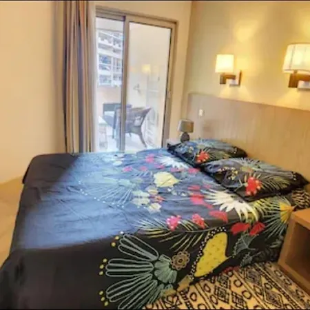 Bel Appartement 2 Chambres Avec Grande Terrasse A 50M De La Plage